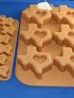 Kitchen & Table tan silicone Texas Candy Molds come in a set of two
